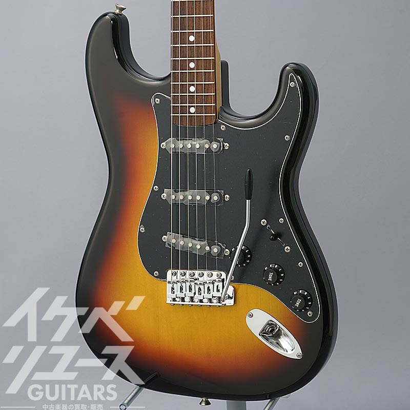 Fender Japan ST72 (3Tone Sunburst)の画像